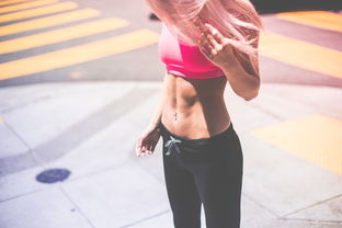 揭秘女性内衣，为何价格高昂且穿着不适？